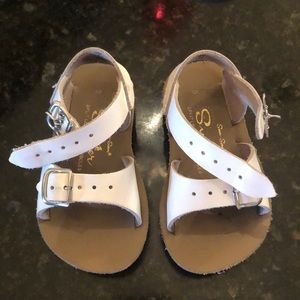 Salt water shoes San Sun Surfers size 5 white.